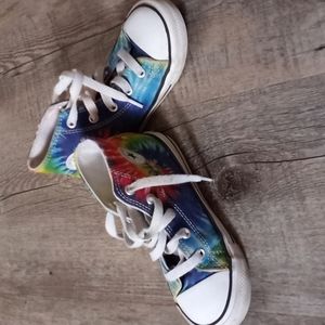 Tye dye converse